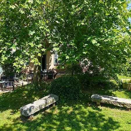 Antica Casa Santa Maria Giardino Homestay *