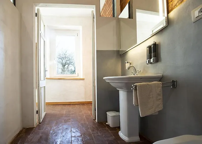 Habitación en casa particular Antica Casa Santa Maria Giardino Pomaro Monferrato